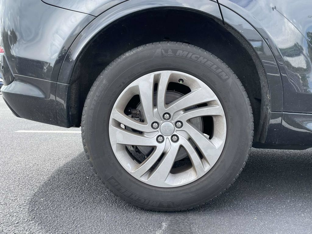 Used 2023 Land Rover Discovery Sport S R-Dynamic AWD/4WD image 9
