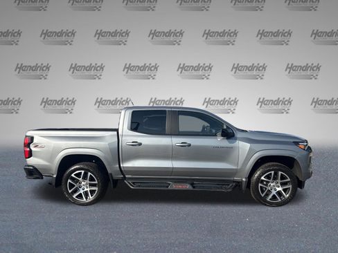 Used 2024 Chevrolet Colorado Z71 w/ Z71 Convenience Package 2 AWD/4WD image 11