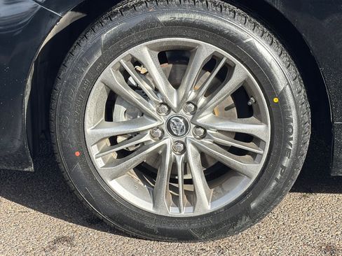 Certified 2016 Toyota Camry SE image 24