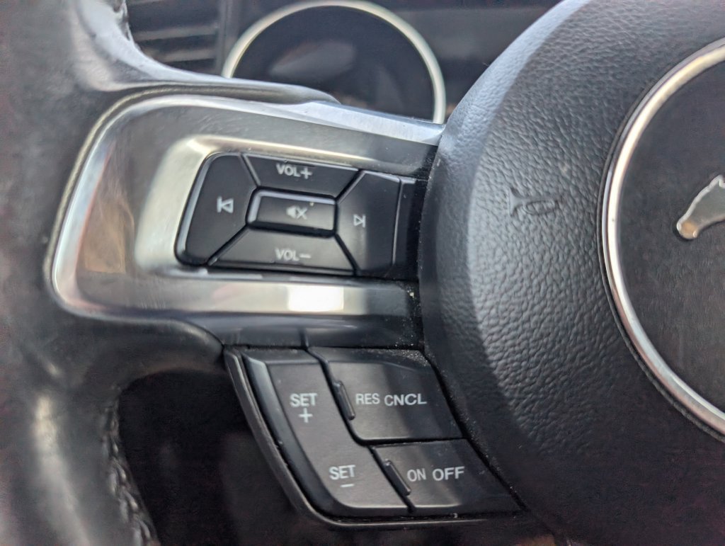 Used 2018 Ford Mustang Coupe RWD image 14
