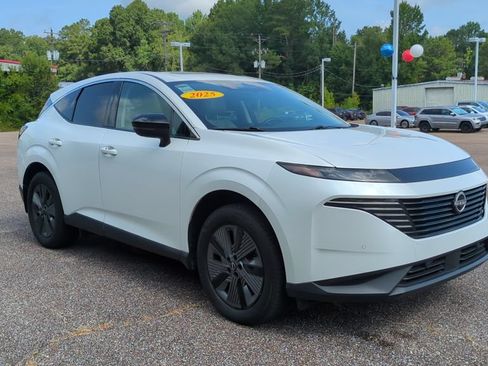 Used 2025 Nissan Murano SL AWD/4WD image 3