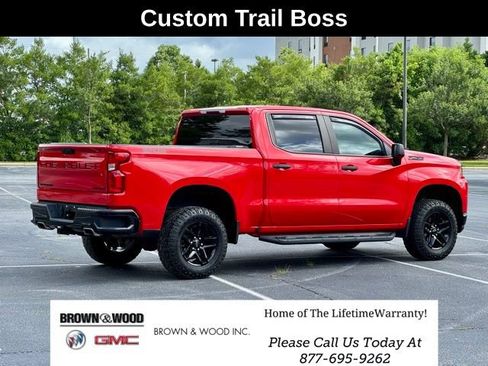 Used 2021 Chevrolet Silverado 1500 Custom Trail Boss w/ LPO, Dark Essentials Package AWD/4WD image 8