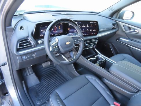 New 2026 Chevrolet Traverse LT w/ Enhanced Driving Package image 19