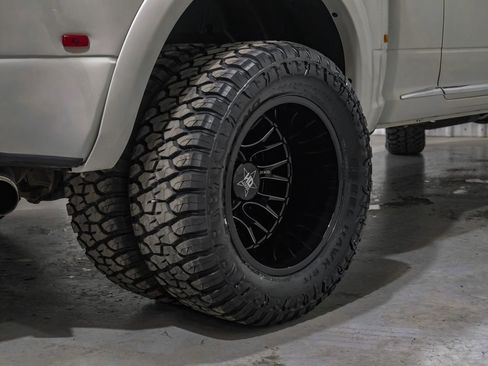 Used 2017 RAM 3500 Laramie Longhorn AWD/4WD image 58