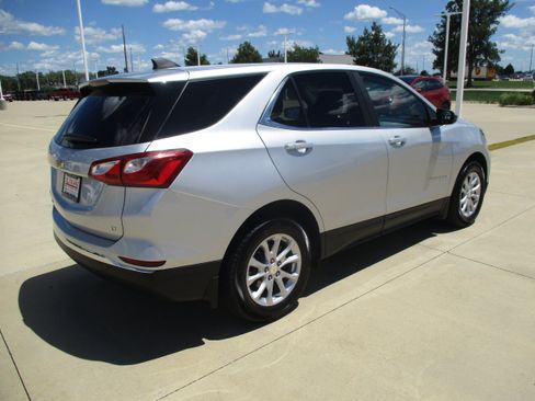 Used 2021 Chevrolet Equinox LT FWD image 6