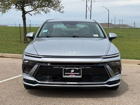 Used 2025 Hyundai Sonata SEL image 3