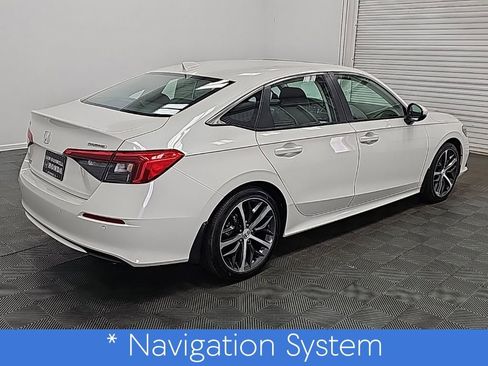 Used 2024 Honda Civic Touring image 9