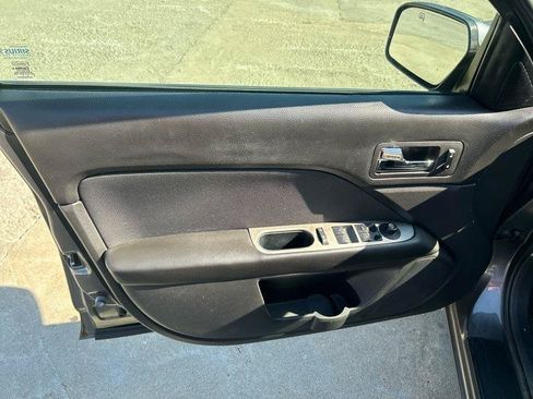 Used 2010 Ford Fusion SEL FWD image 6