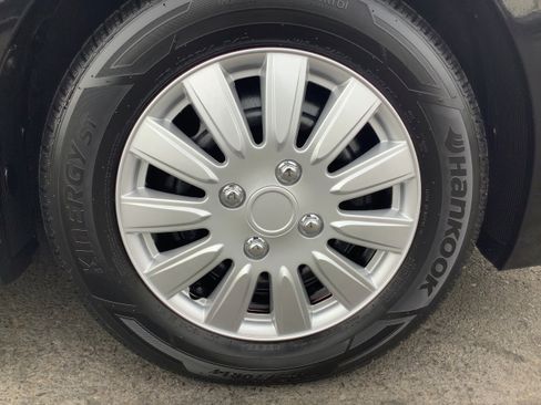 Used 2014 Hyundai Accent GLS image 17