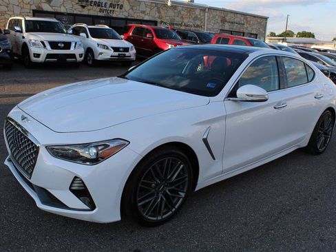 Used 2019 Genesis G70 2.0T Advanced w/ Elite Package RWD image 3