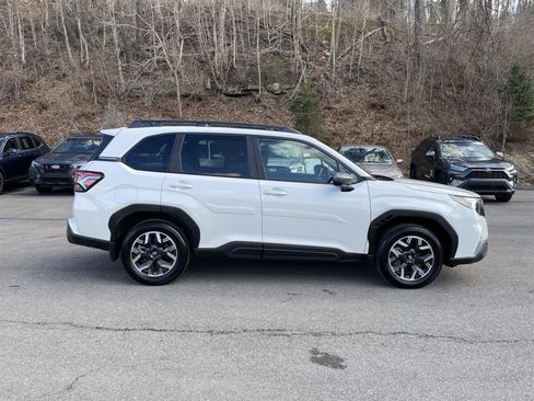 Certified 2025 Subaru Forester Premium w/ Convenience Package #2 image 6