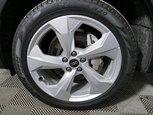 Used 2025 Audi Q5 2.0T Premium Plus w/ Premium Plus Package image 9