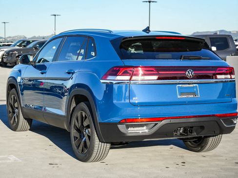 New 2026 Volkswagen Atlas Cross Sport SE AWD/4WD image 8