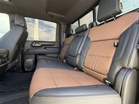 Certified 2024 Chevrolet Silverado 2500 High Country w/ High Country Premium Package image 29