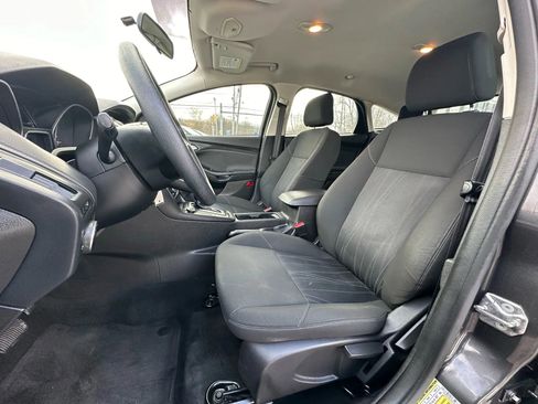 Used 2015 Ford Focus SE image 13