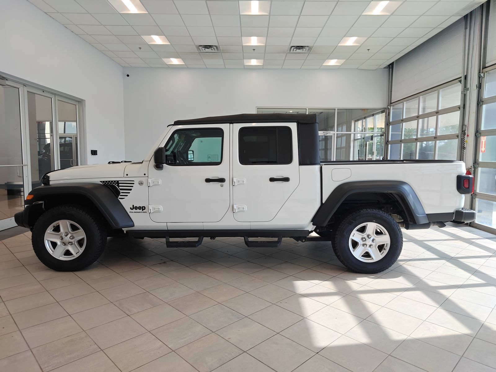 Used 2020 Jeep Gladiator Sport w/ Quick Order Package 23S AWD/4WD image 6