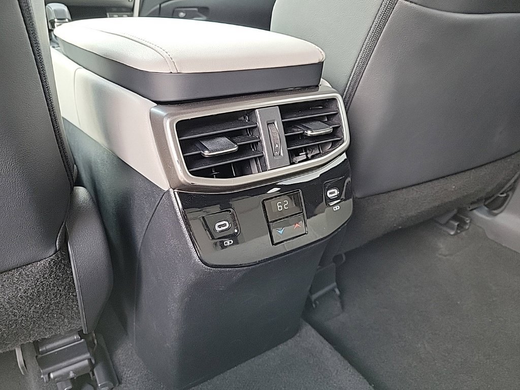 Used 2024 Lexus RX 350 Premium w/ Accessory Package (Z1) AWD/4WD image 20