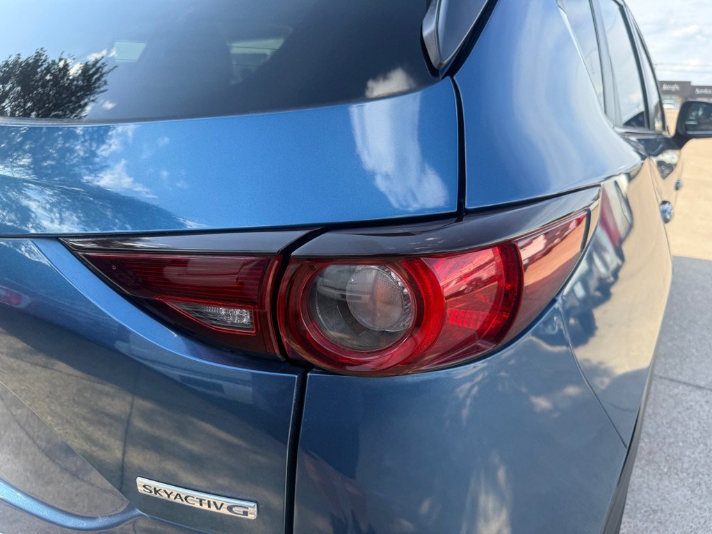 Used 2021 MAZDA CX-5 Touring FWD image 9