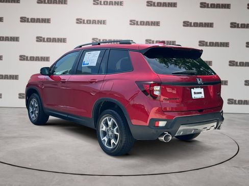 Certified 2023 Honda Passport TrailSport image 3