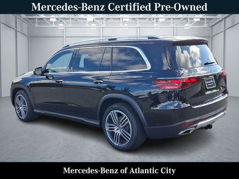 Certified 2025 Mercedes-Benz GLS 450 4MATIC image 4