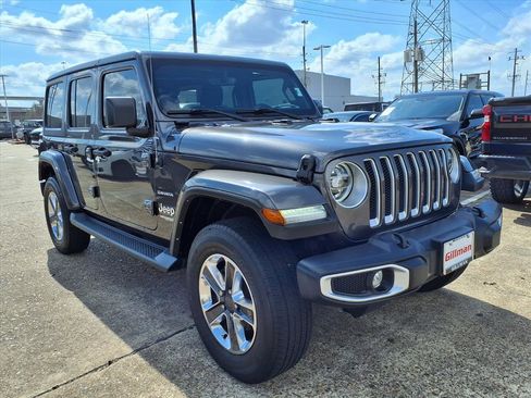 Used 2021 Jeep Wrangler Unlimited Sahara image 2