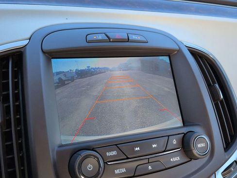 Used 2014 Buick LaCrosse Leather w/ Driver Confidence Package FWD image 20