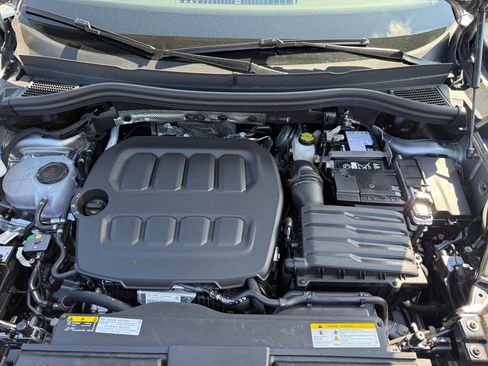 New 2026 Volkswagen Tiguan SE AWD/4WD image 16