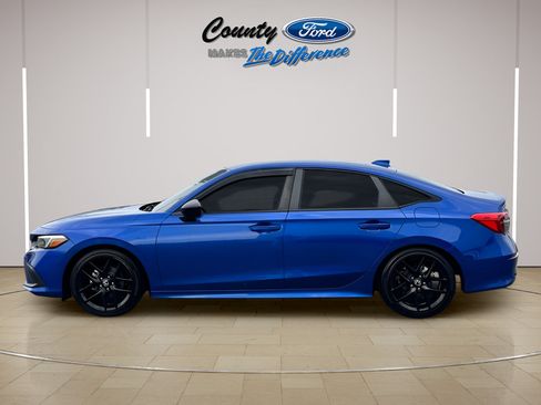 Used 2024 Honda Civic Sport image 3
