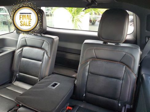 New 2025 Lincoln Navigator Black Label image 18