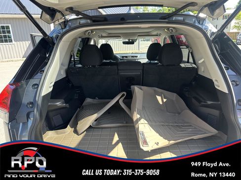 Used 2019 Nissan Rogue SV w/ Sun & Sound Touring Package AWD/4WD image 19