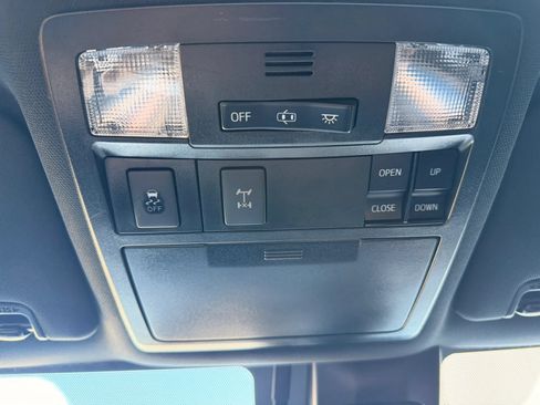 Used 2019 Toyota Tacoma TRD Off-Road w/ TRD Premium Off Road Package RWD image 22