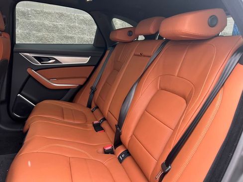 New 2025 Jaguar F-PACE R-Dynamic S image 13