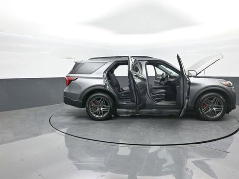 New 2026 Ford Explorer ST-Line AWD/4WD image 41