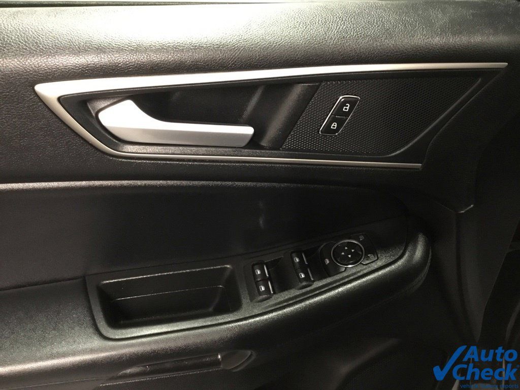 Used 2021 Ford Edge SEL w/ Convenience Package AWD/4WD image 21