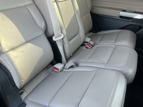 Used 2023 Ford Explorer XLT w/ Equipment Group 202A image 10