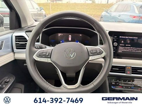 New 2026 Volkswagen Taos SE AWD/4WD image 20
