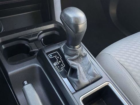 Used 2022 Toyota Tacoma SR w/ SR Convenience Package image 33