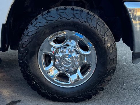 Used 2013 RAM 2500 Tradesman w/ Chrome Appearance Group image 9