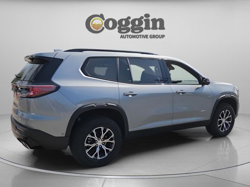 Used 2025 GMC Acadia AT4 w/ Super Cruise Package AWD/4WD image 5