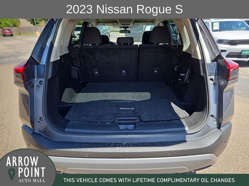 Used 2023 Nissan Rogue S FWD image 17