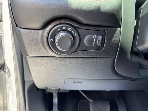 Used 2025 Dodge Durango GT w/ Blacktop Package RWD image 31