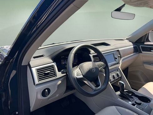 Used 2023 Volkswagen Atlas SE AWD/4WD image 10