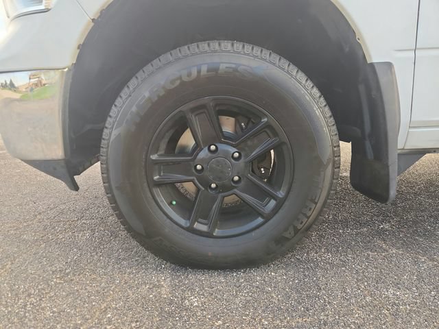 Used 2019 RAM 1500 Classic SLT AWD/4WD image 25