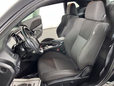 Used 2021 Dodge Challenger R/T w/ Blacktop Package image 18