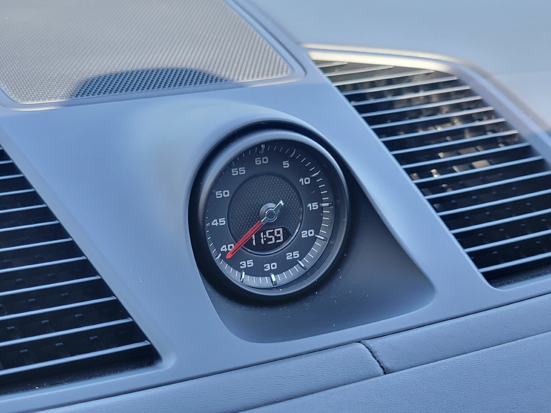 Certified 2022 Porsche Cayenne Turbo AWD/4WD image 21