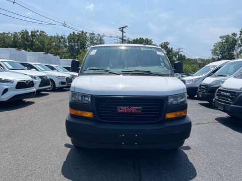 Used 2023 GMC Savana 3500 LS image 2