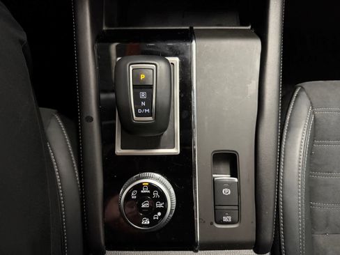 Used 2022 Mitsubishi Outlander SE image 15