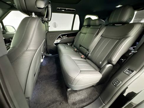 New 2026 Land Rover Range Rover Long Wheelbase SE AWD/4WD image 25
