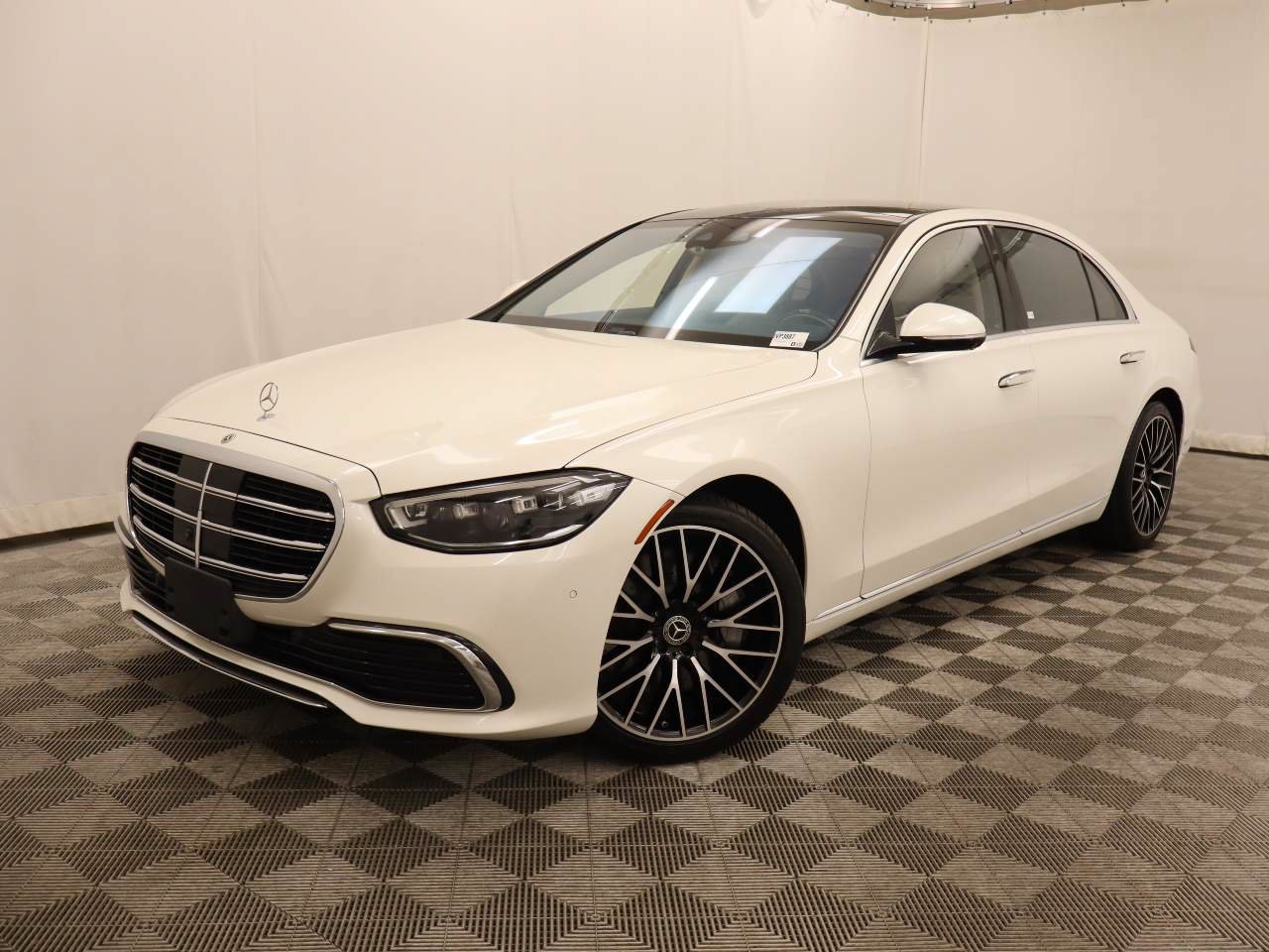 Used 2022 Mercedes-Benz S 500 4MATIC image 1