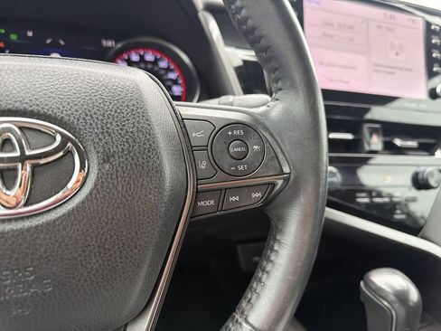 Used 2022 Toyota Camry XSE FWD image 25